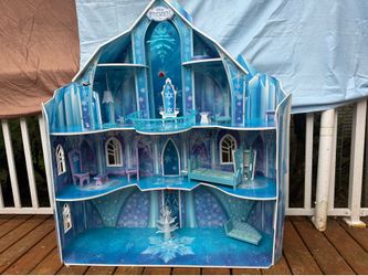 FROZEN CASTLE