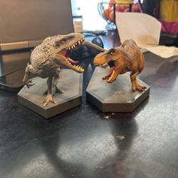 Jurassic Park Statue
