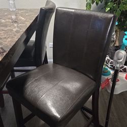 Kitchen Table & Chairs 