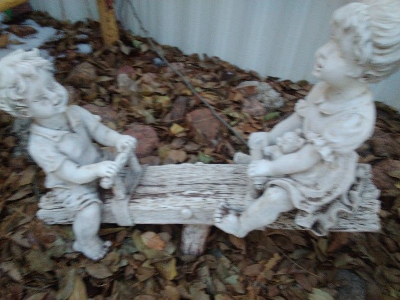 GARDEN STATUE