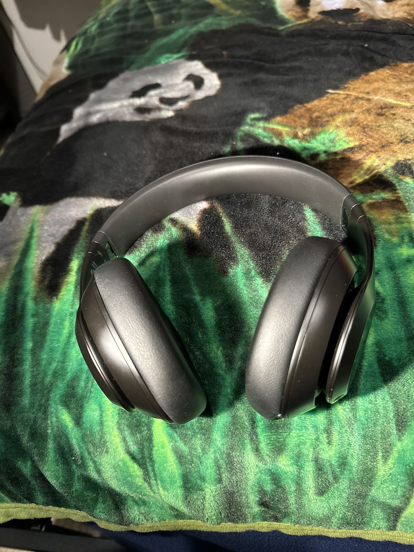 Beats Studio Pro