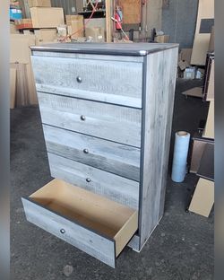 5 Drawer Dresser 