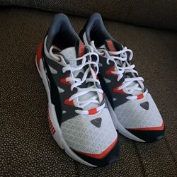PUMA CELL PHAROS

|SIZE MENS 10.5