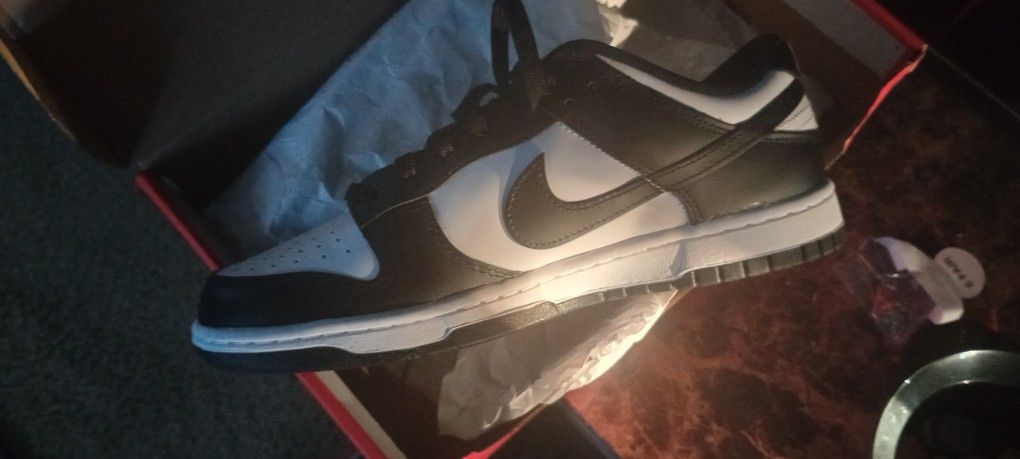 Nike Dunk ( Panda Dunks)