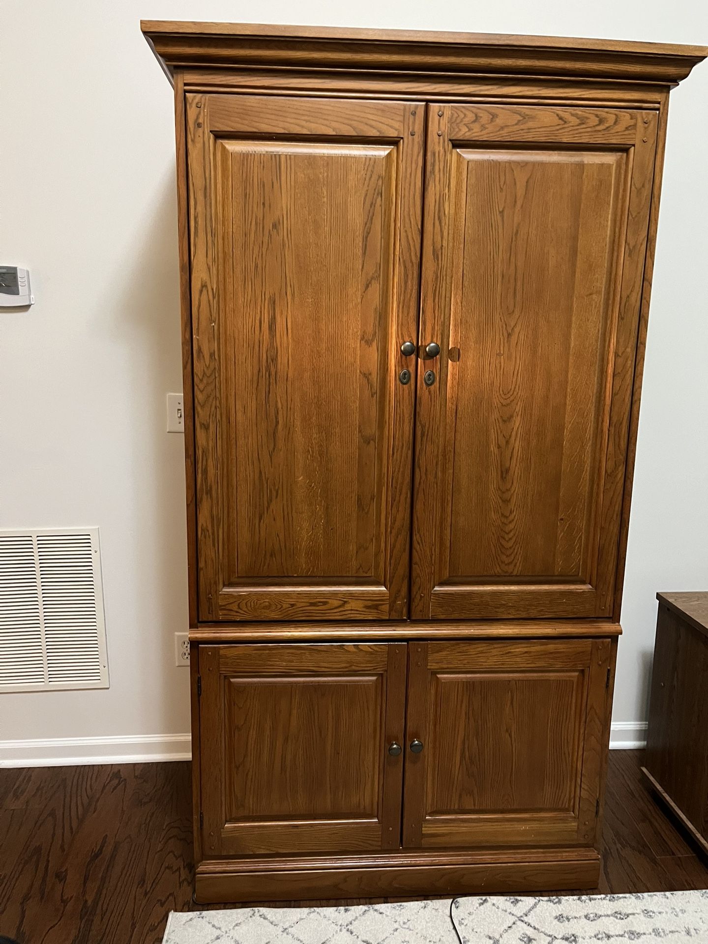 Solid Oak Entertainment Unit/ Armoire
