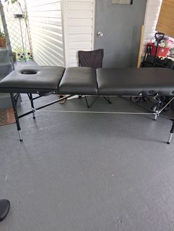 Massage bed