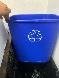 Trash and Recycle Bins