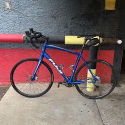 Fuji Sportif LE 3.0 58cm Road Bike