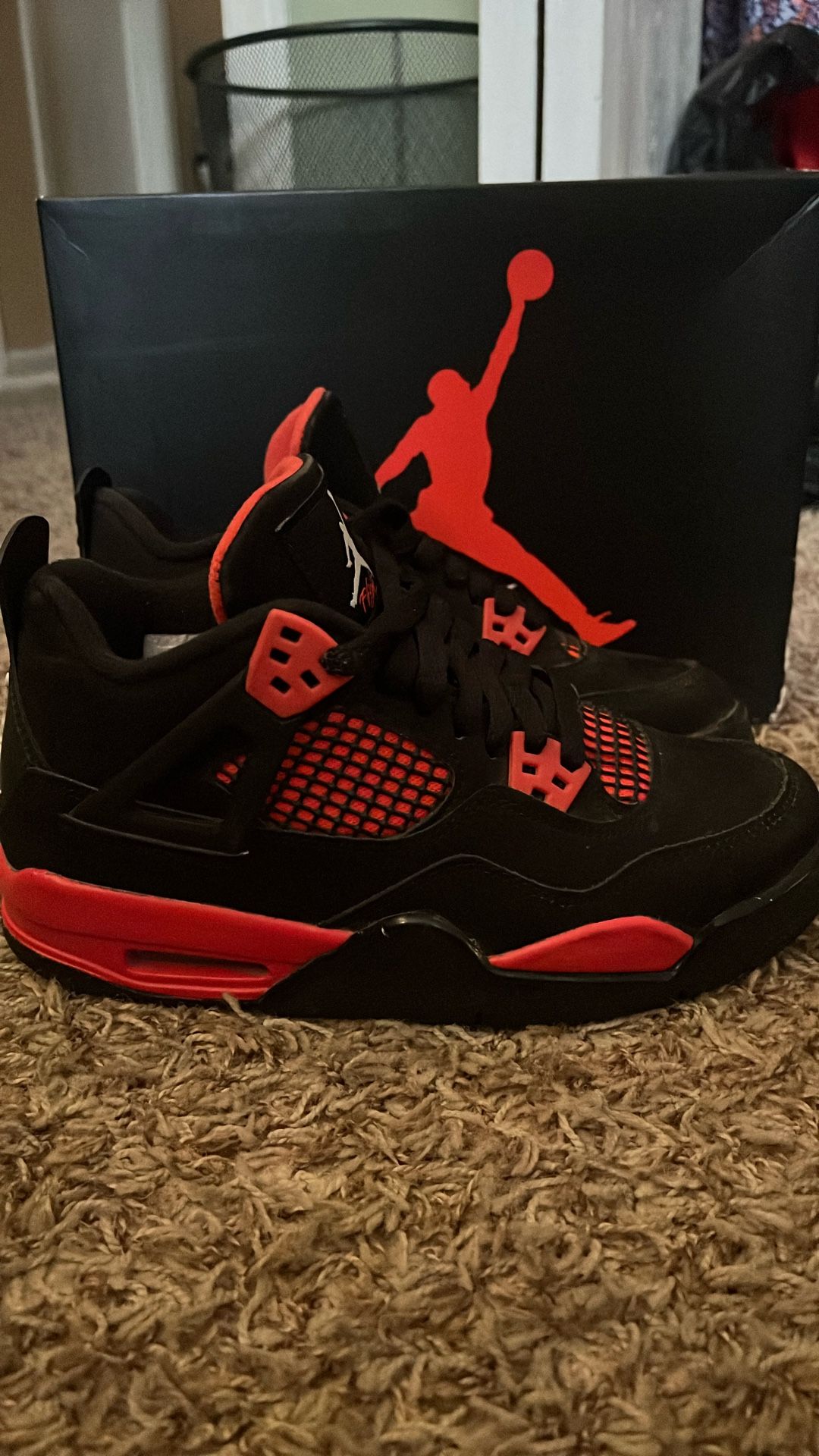 Jordan 4 Red Thunder Gs Size 5