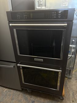 Kitchen aid 30” double wall oven
