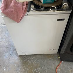 Magic Chef Freezer