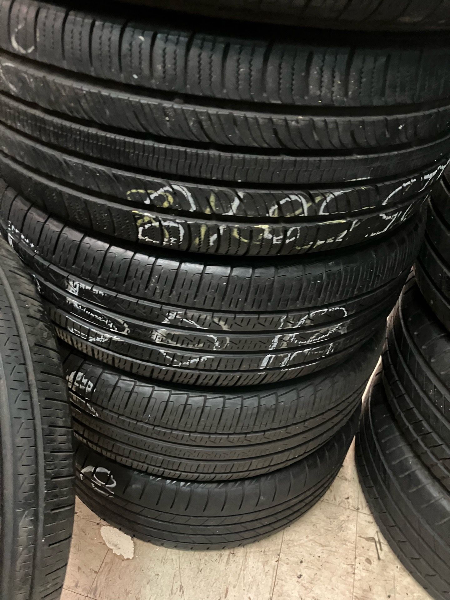 Tires 235/50r18 mismatch