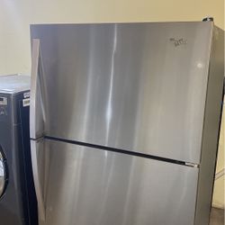 Whirlpool Refrigerator Top Freezer  With Ice Maker  Stainless Steel 