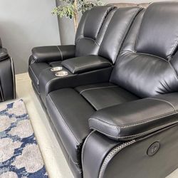 BLACK Leather LOVESEAT💯💛🤍