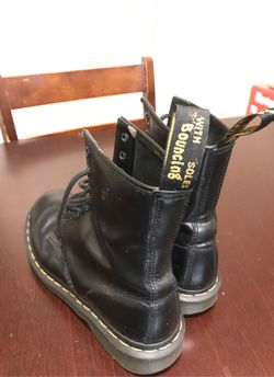 Dr.Martins combat boots