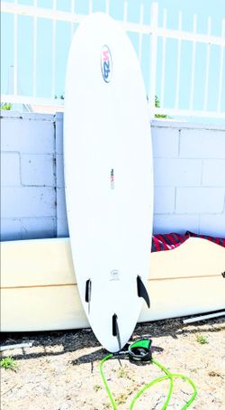 Surfboard 6'8 beginner post wavestorm rider