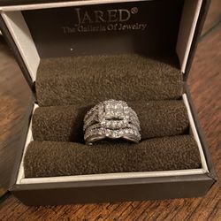 Women’s Wedding band Set Size 8