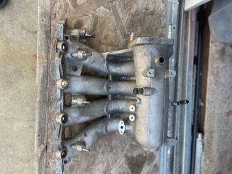 96-2001 Acura integra intake manifold (bare)