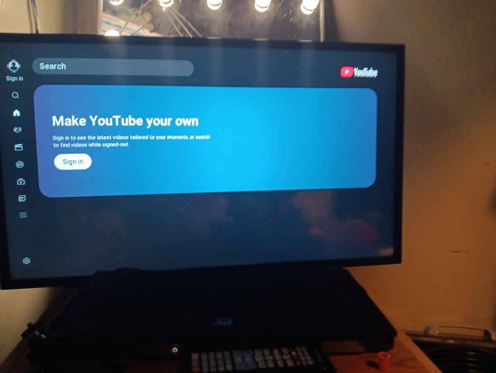 32 Inch Samsung Smart Tv W/ Remote