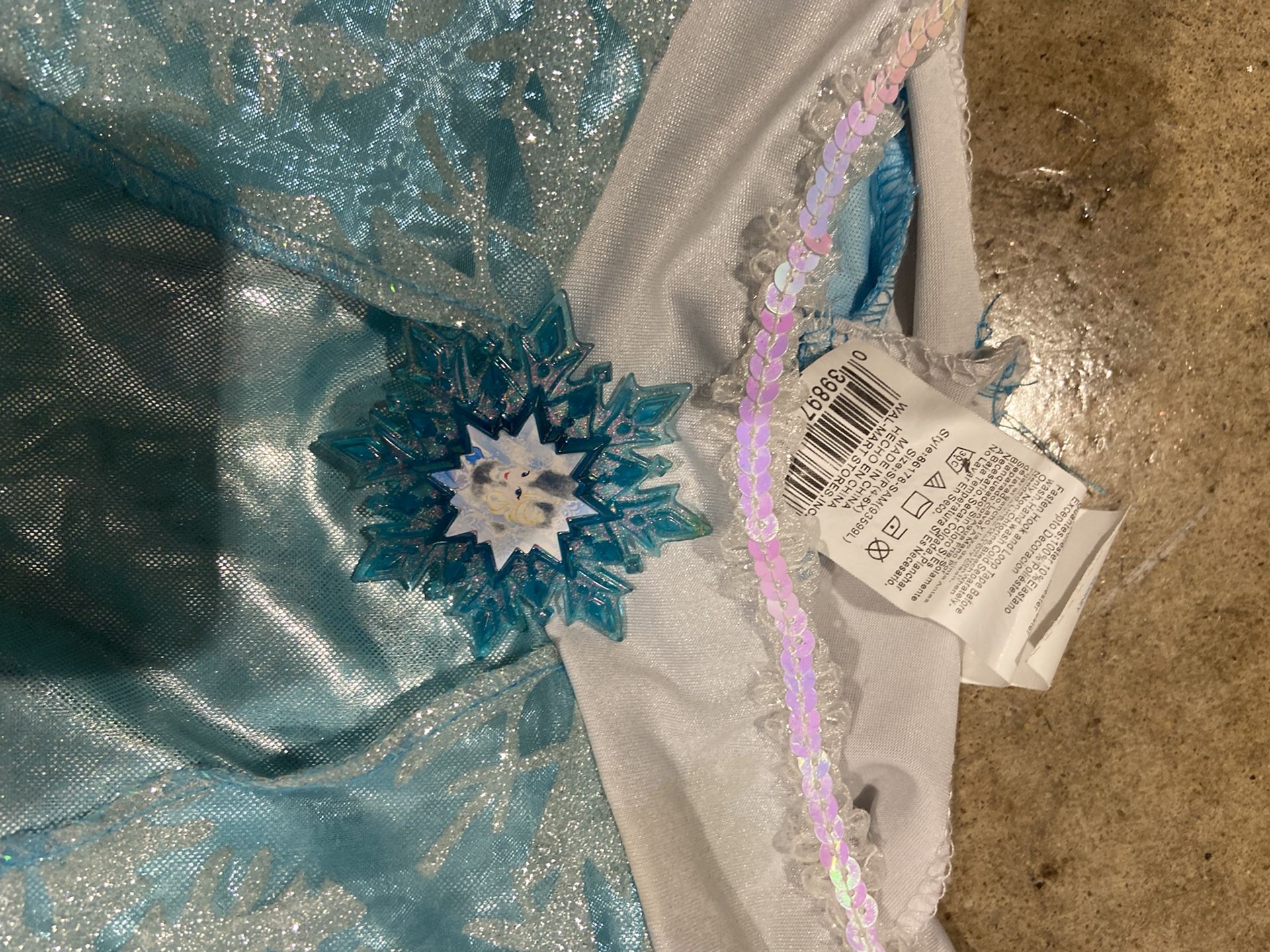 2 Frozen costume dresses ages 2 To 4