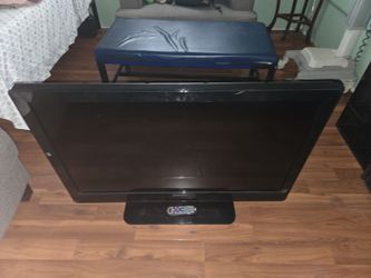 45" Magnavox TV with Remote