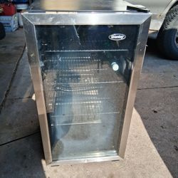 Danby Beverage Cooler 