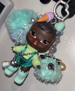 Felicia 💚  Bratz Babyz Runwayz