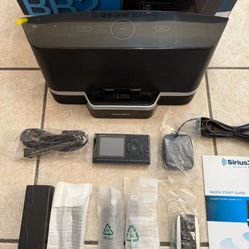 SiriusXM Portable Speaker Dock Boom Box BB2 W New Onyx Radio Open Box Tested