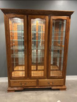 Curio cabinet