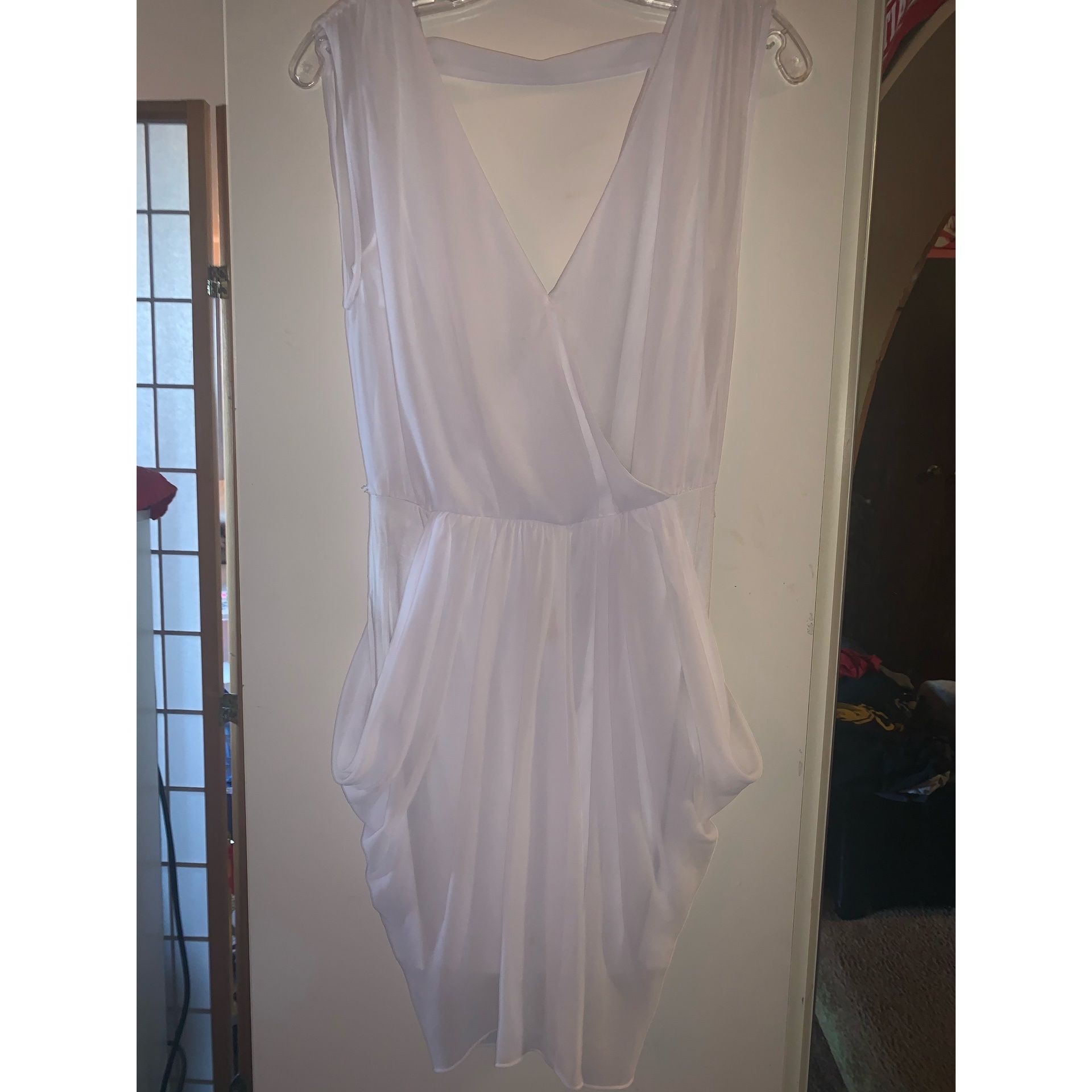 Womens White Bebe Flowy Dress