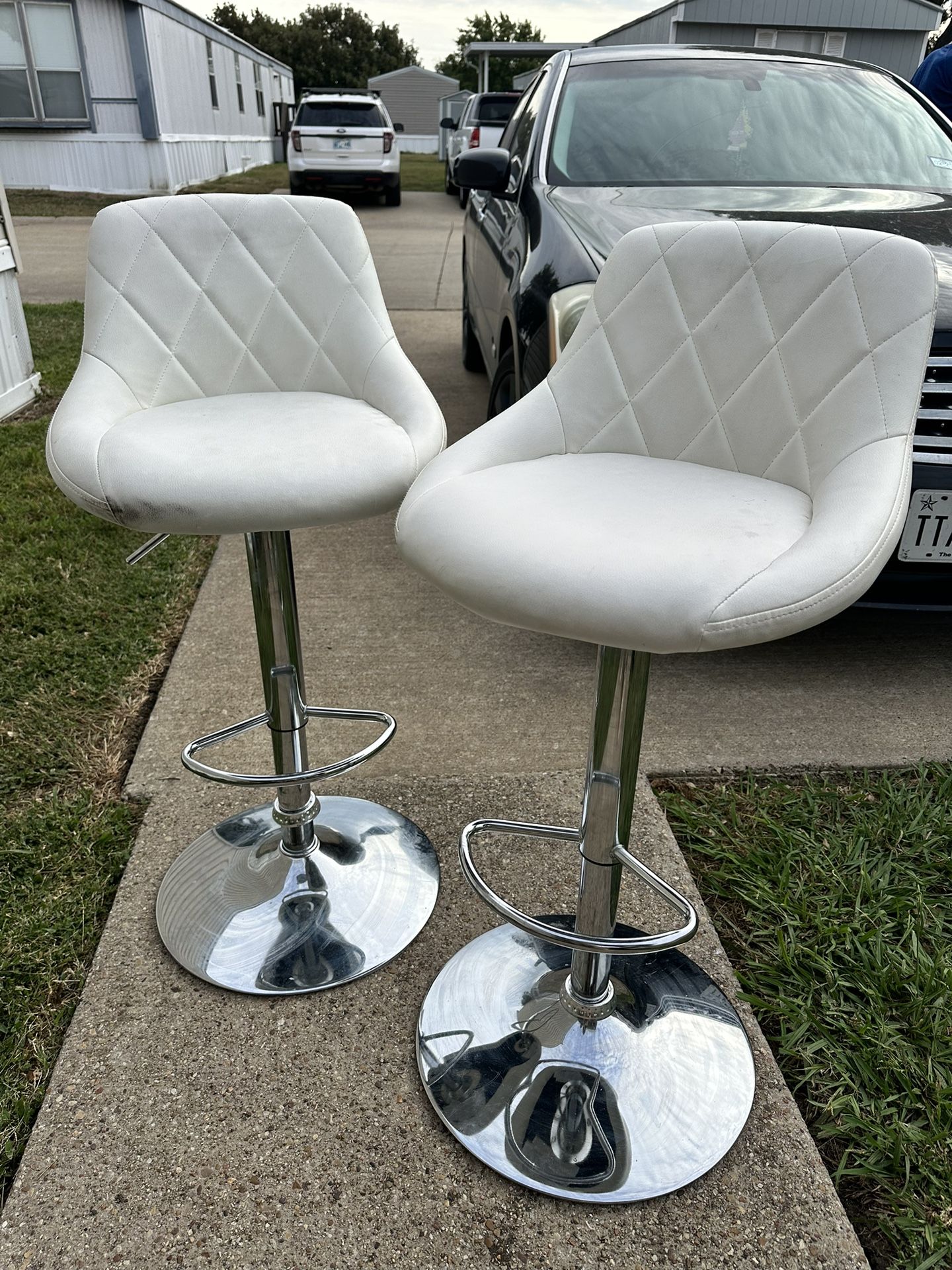 Set Of 2 Bar Stools 