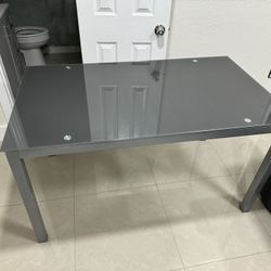 Modern dining table + chairs 