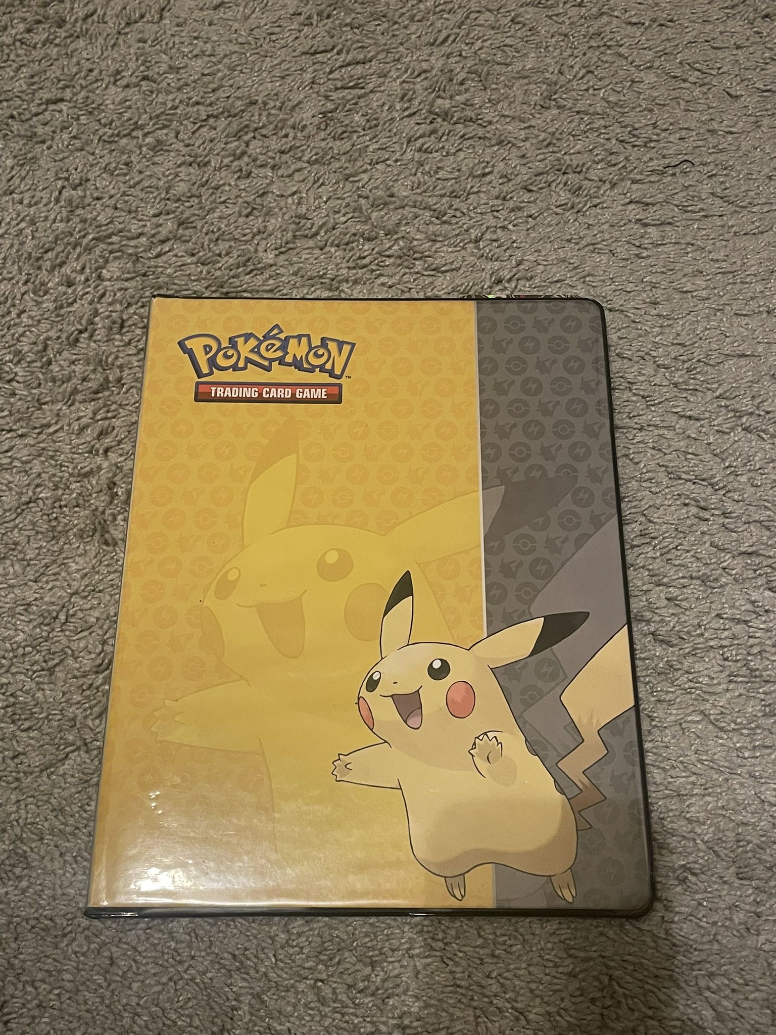REAL AND RARE POKÉMON CARDS WITH BOOK