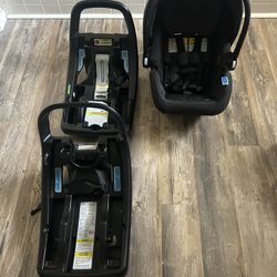 Graco Snugride Snugfit 35 Infant car Seat/Carrier with Two Bases