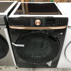Samsung 7.5 cu. ft. Smart Gas Dryer with Steam Sanitize