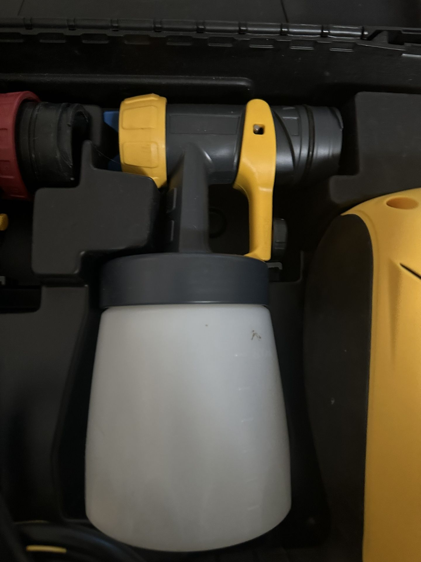 Wagner Flexio 3000 HVLP Paint Sprayer With Hard Case MODEL: 0529121 i don’t think my father in law used it at all. Tools & Machinery