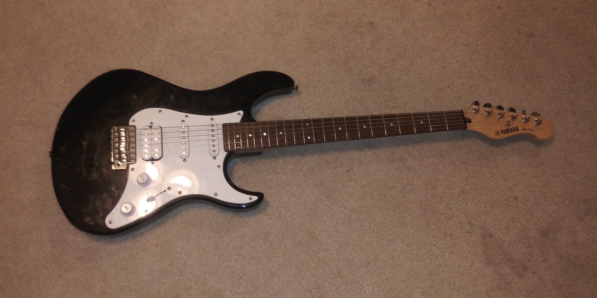 Yamaha EG 112C Electric Guitar