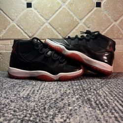 -Jordan 11 “Bred” -Size 9M -Used -No box -Shipping available