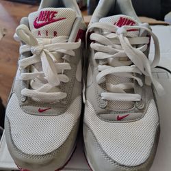 Nike air max women size 9