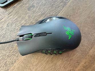 Razer Naga Wired Gaming Mouse - 2012 model