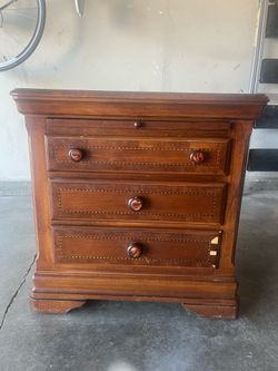 Bedside table