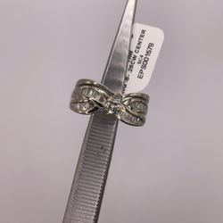 Womens 14kwg Ring