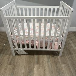 Mini Baby Crib
