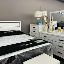 Bedroom Set In Stock For Fast Delivery 