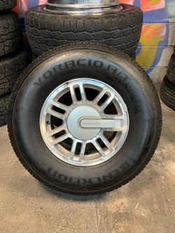 (1) Hummer H3 Oem 16” wheel and tire