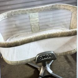 Hello  Swivel Sleeper Bassinet