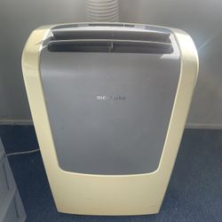 Portable AC unit (Frigidaire)