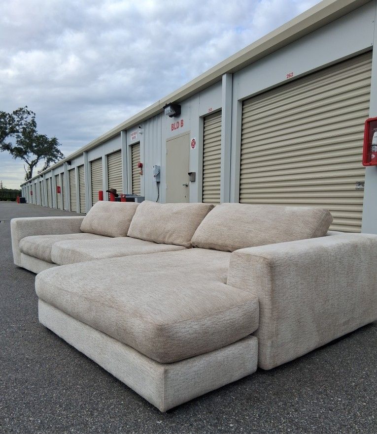 Free Delivery! Cindy Crawford Interchangeable L Shaped Sectional