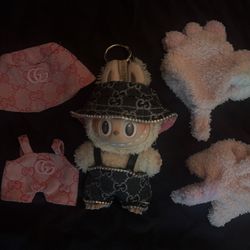 Soymilk Labubu With 3 Pairs Of Clothes 