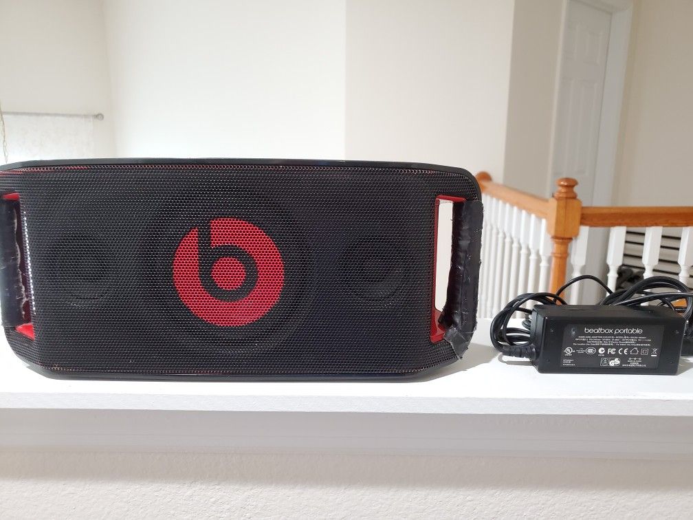 Beats by Dr. Dre Beatbox Portable Wireless Bluetooth Speaker